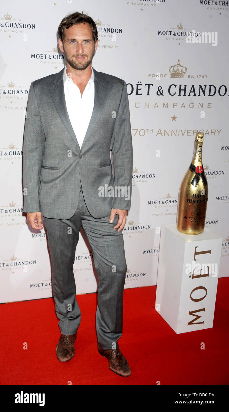 Josh Lucas attends Moet & Chandon Celebrates Its 270th Anniversary With New Global Brand Ambassador, International Tennis Champion, Roger Federer at Chelsea Piers Sports Center on August 20, 2013 in New York City. /picture alliance Stock Photo