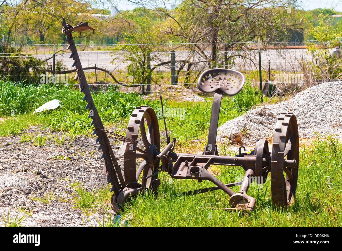 Rust on tractor hi-res stock photography and images - Alamy