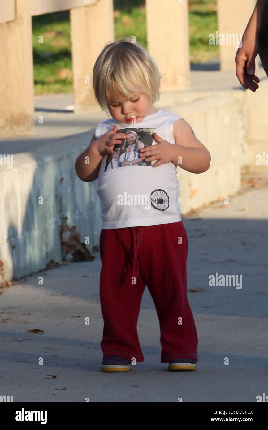 The King Of Queens Actress Nicole Sullivan And Her Son - 