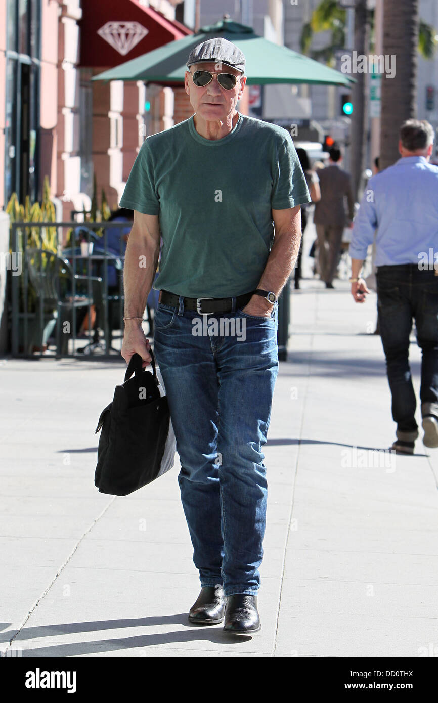 Patrick Stewart walking in Beverly Hills Los Angeles, California - 13.01.12  Stock Photo - Alamy