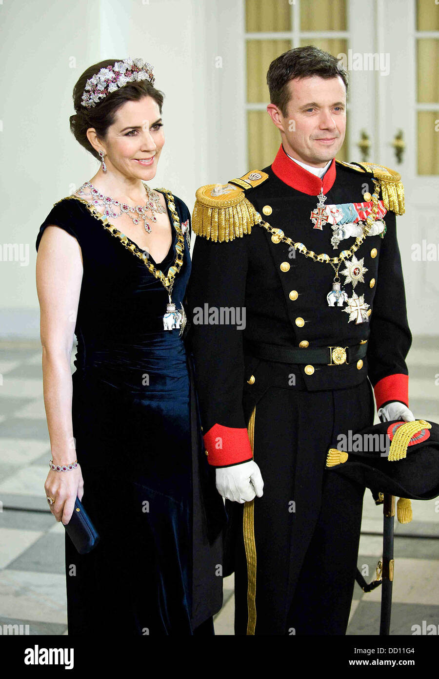 Crown Princess Mary and Crown Prince Frederik of Denmark Queen Margrethe II  of Denmark marks the 40th anniversary of her succession to the country's  throne - Gala Dinner Copenhagen, Denmark - 15.01.12