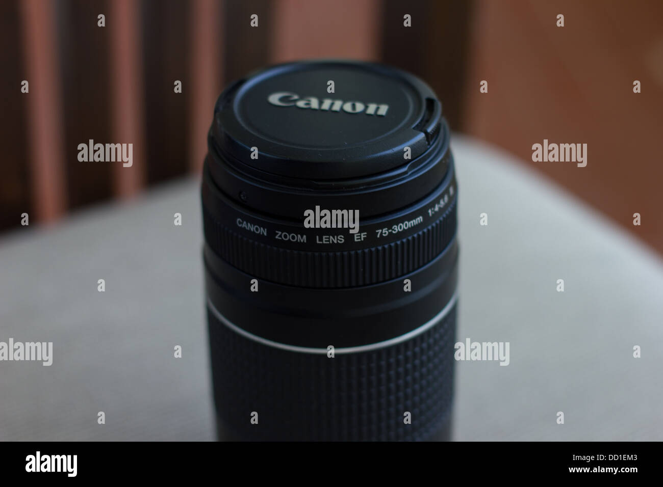 Canon 75 300 Hi Res Stock Photography And Images Alamy