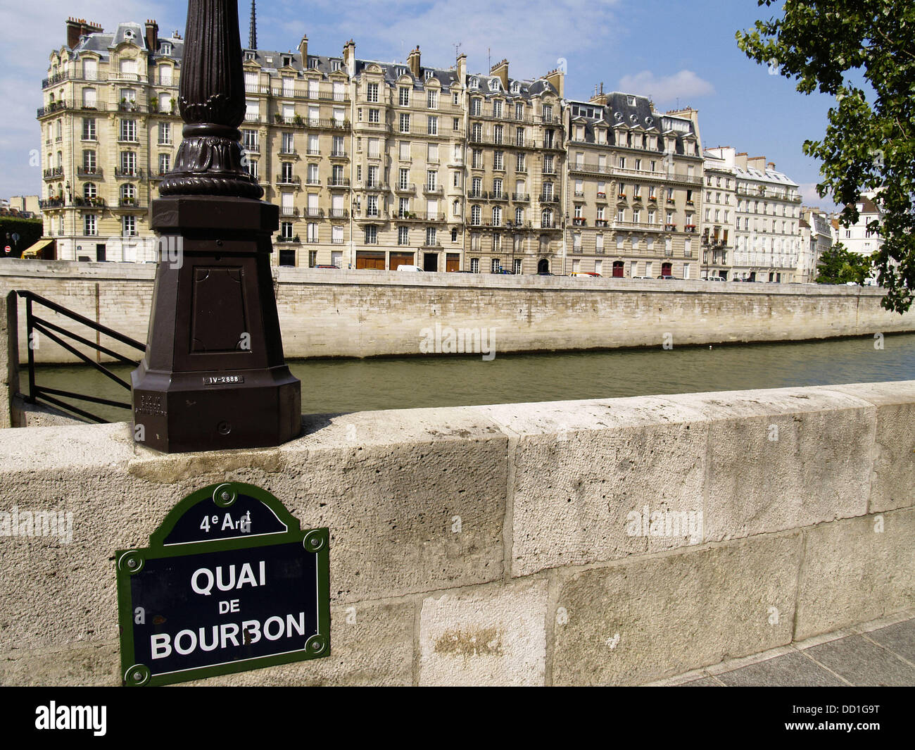 Quai De Bourbon Stock Photos & Quai De Bourbon Stock Images Alamy