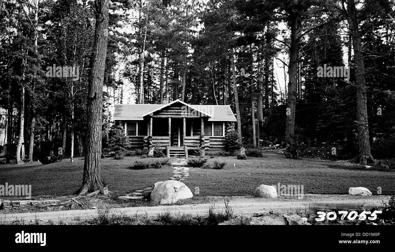Historic log cabin Black and White Stock Photos & Images - Alamy