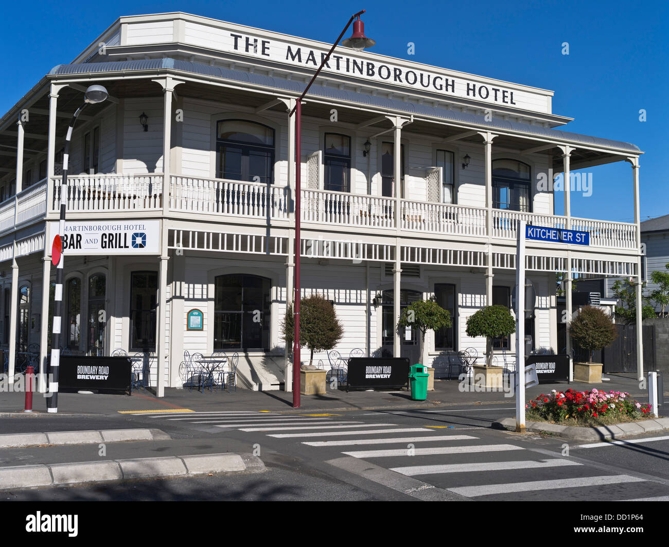 dh Martinborough WAIRARAPA NEW ZEALAND Martinborough Hotel colonial style building Stock Photo