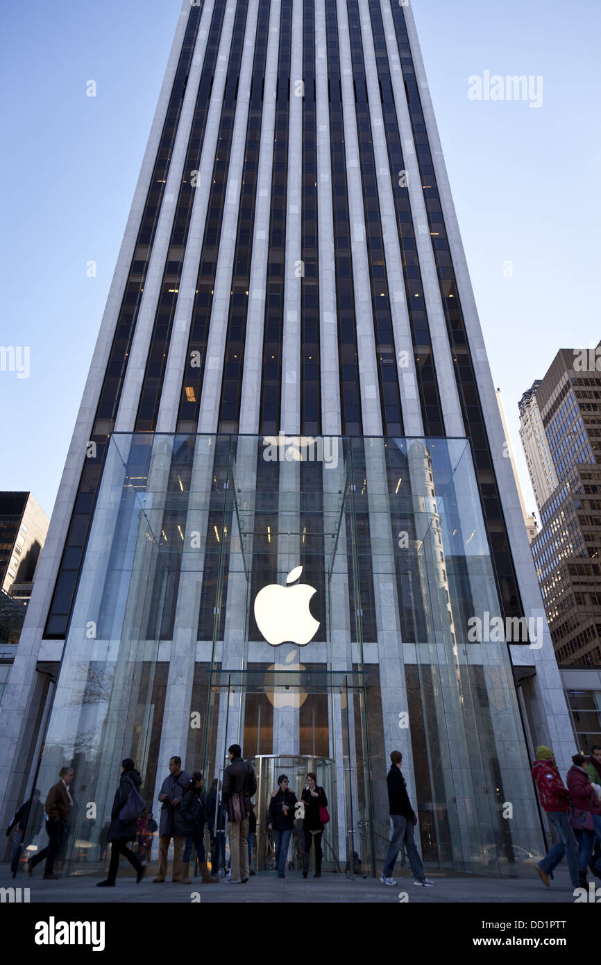NEW YORK - the renovated Apple computer store Glass Cube on 5th Avenue in New York City, on January 9, 2012 Stock Photo