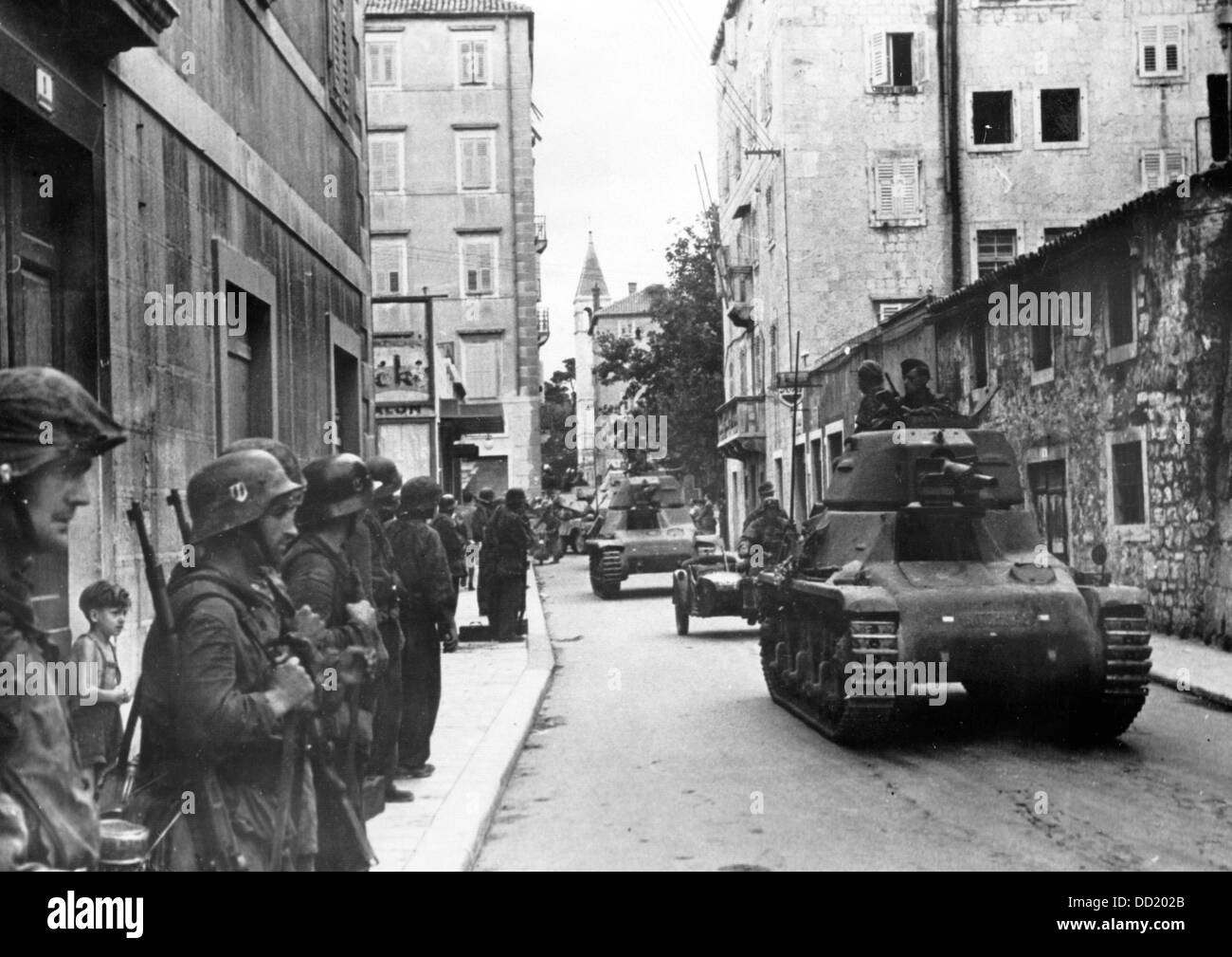 The image from the Nazi Propaganda! shows a tank of the German SS during the occupation of Split, Croatia, in the fight against the Italian Badoglio government in September 1943. Fotoarchiv für Zeitgeschichte Stock Photo
