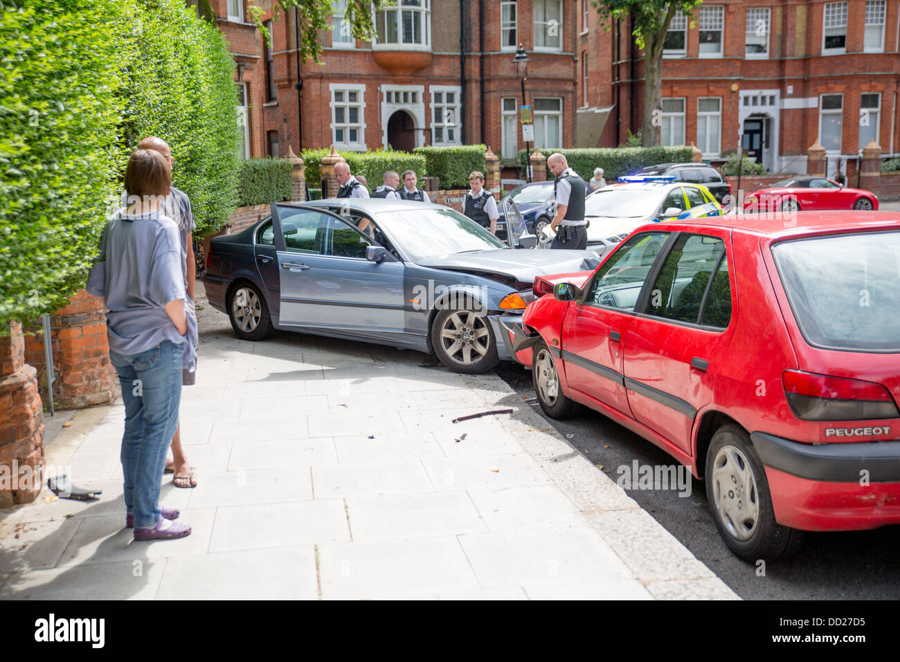 Bmw police pursuit car hi-res stock photography and images - Alamy