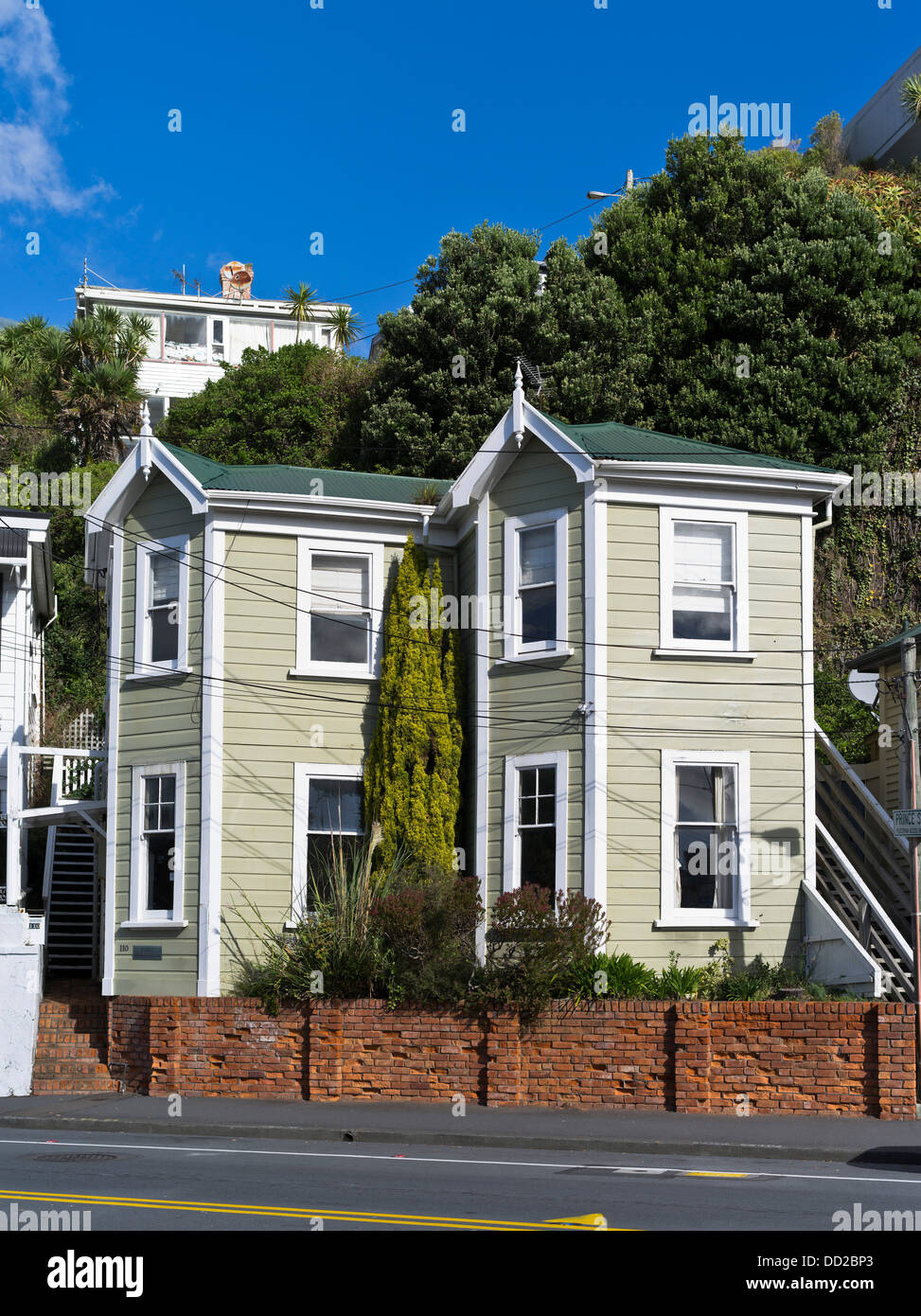 dh Oriental Bay WELLINGTON NEW ZEALAND Wooden residential houses north island house exterior home timber Stock Photo