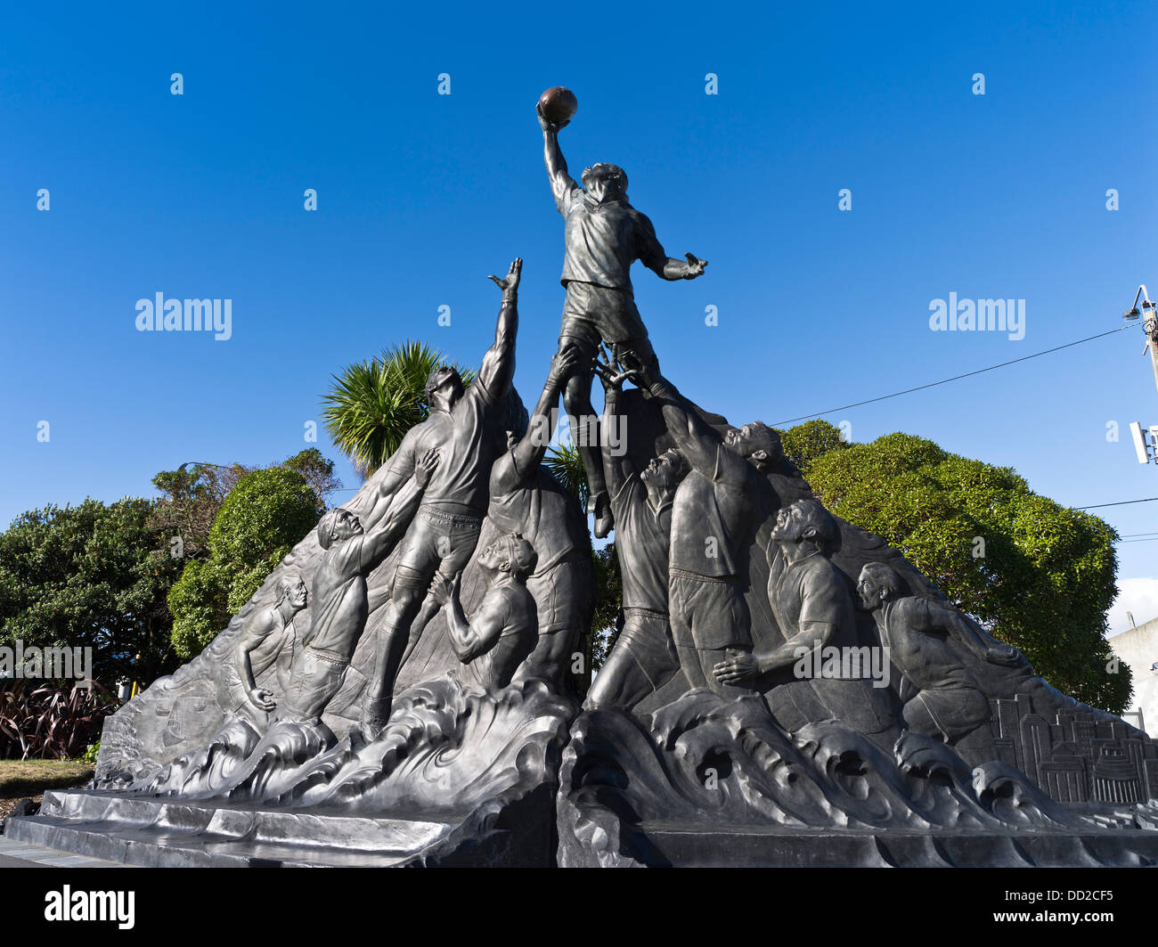 dh Lambton Harbour WELLINGTON NEW ZEALAND Rugby World Cup Celebration statue Stock Photo