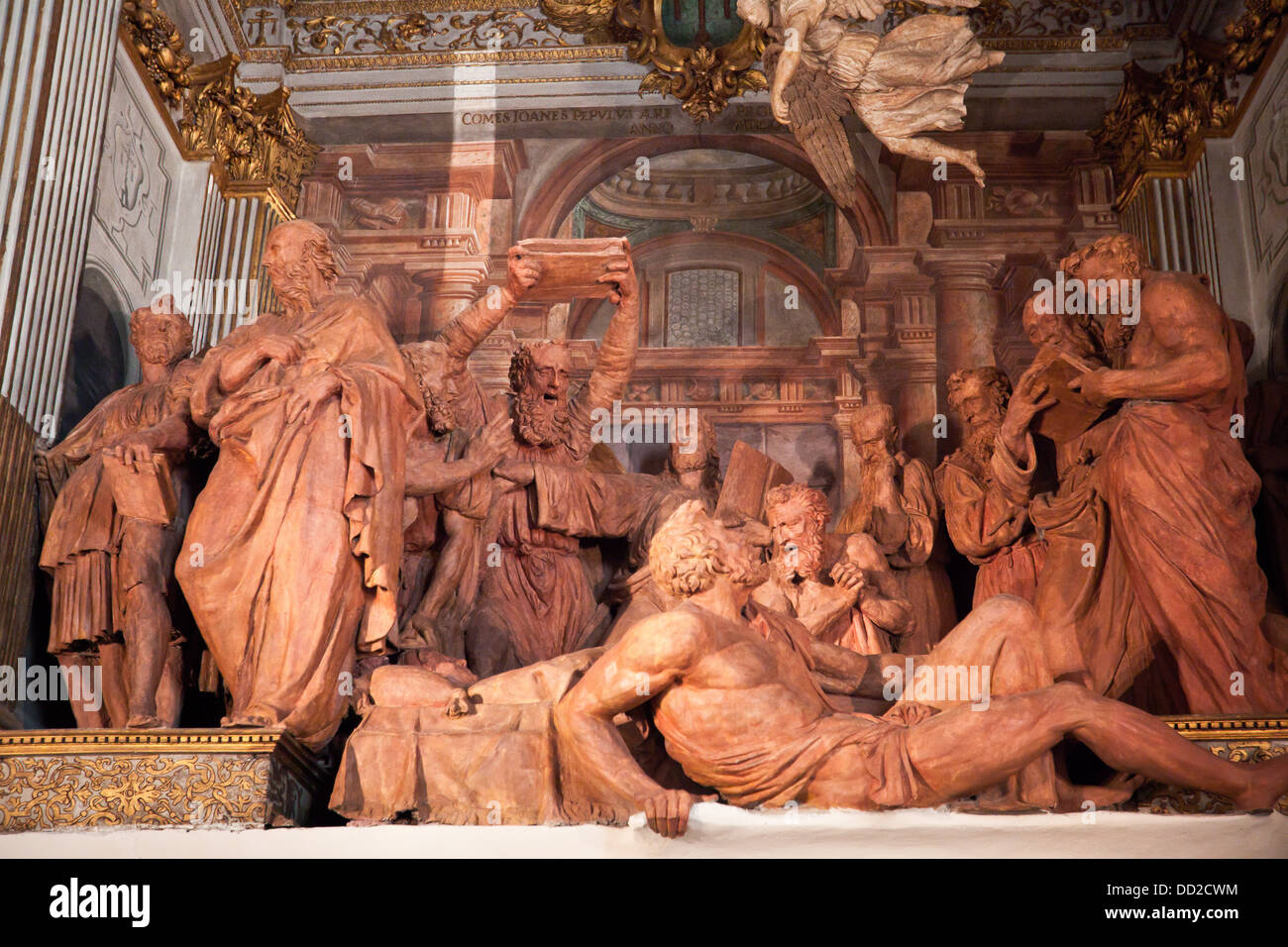 Life size terracotta figures hires stock photography and images Alamy