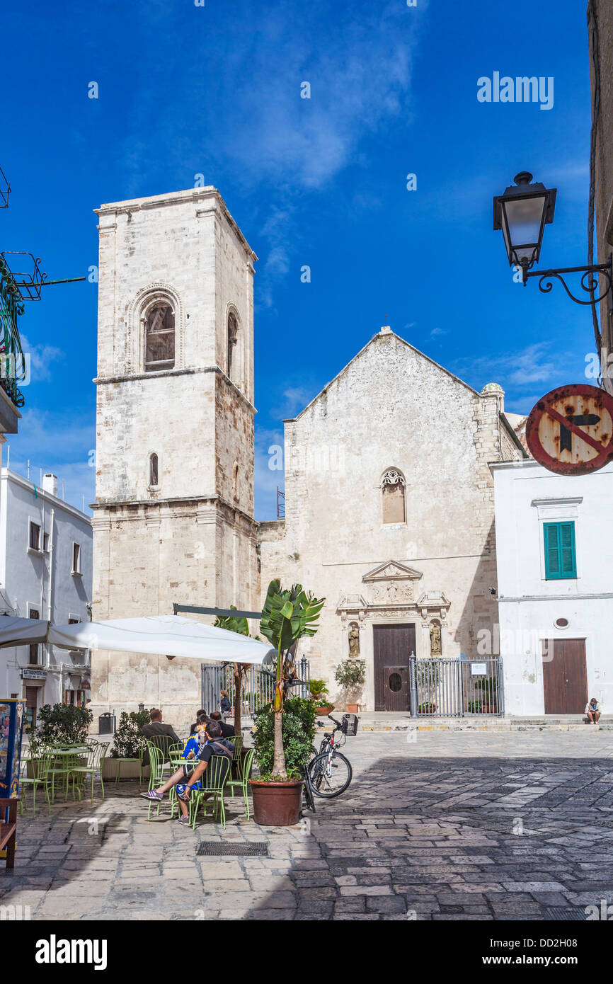 Polignano a mare puglia square hi-res stock photography and images - Alamy