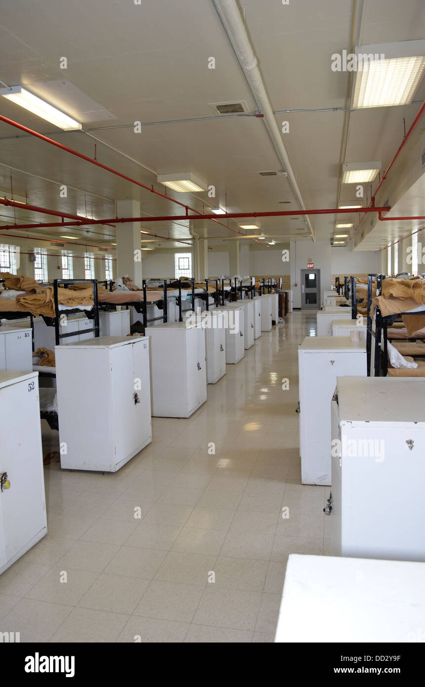 Living quarters hi-res stock photography and images - Alamy