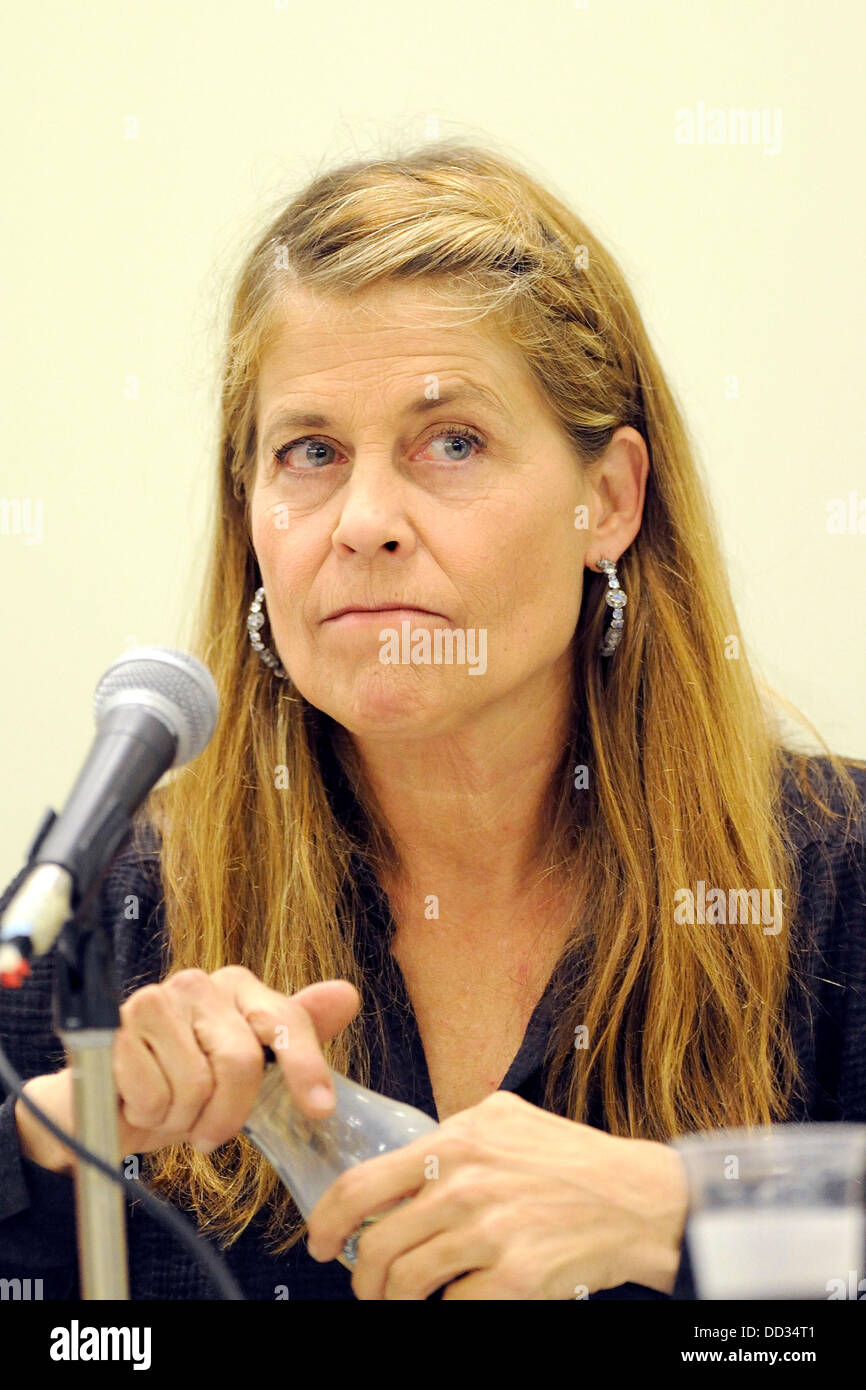 Toronto, Canada. 23rd Aug 2013. Linda Hamilton  appearance at the 2013 Fan Expo Canada at the Toronto Metro Convention Centre. Credit:  EXImages/Alamy Live News Stock Photo
