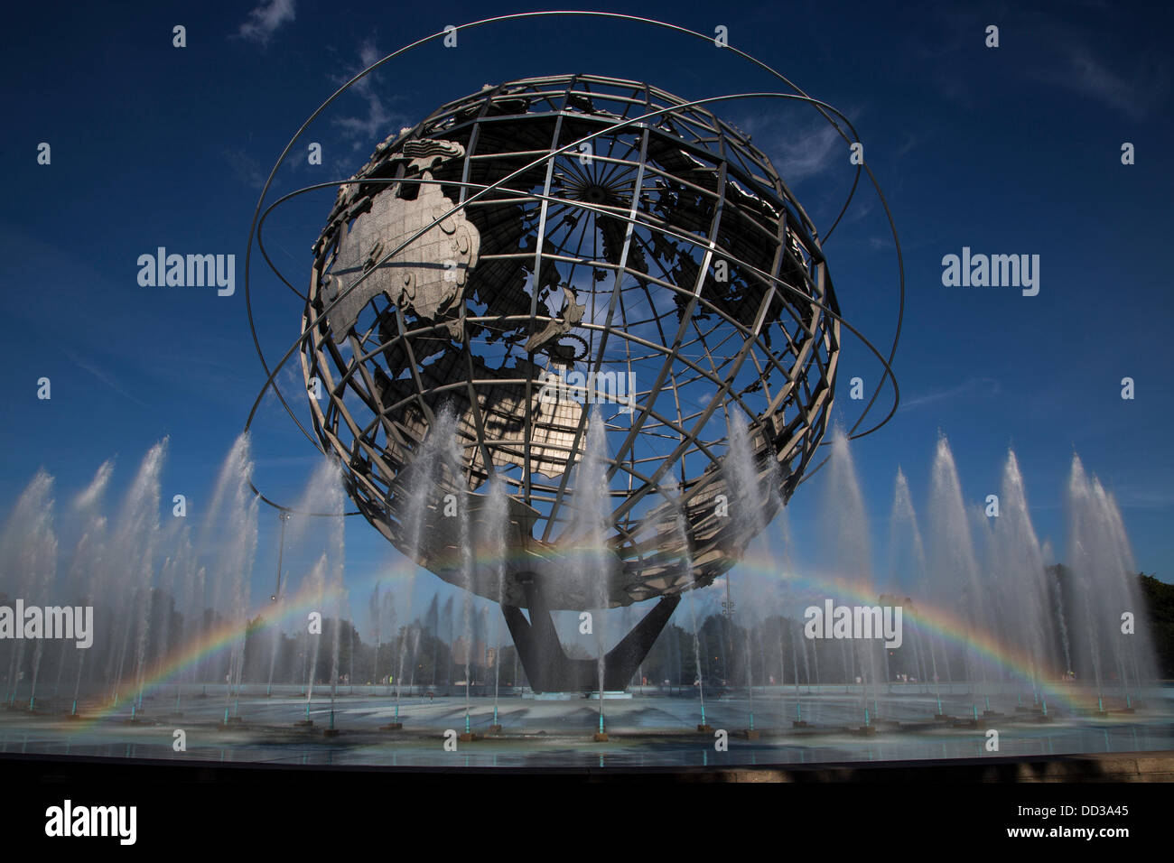 Flushing Meadows-Corona Park, Queens, NewYork, August 24, 2013 The Unisphere and rainbow at site of the 2013 US Open Tennis Championships which begins Monday August 26. Credit:  PCN Photography/Alamy Live News Stock Photo