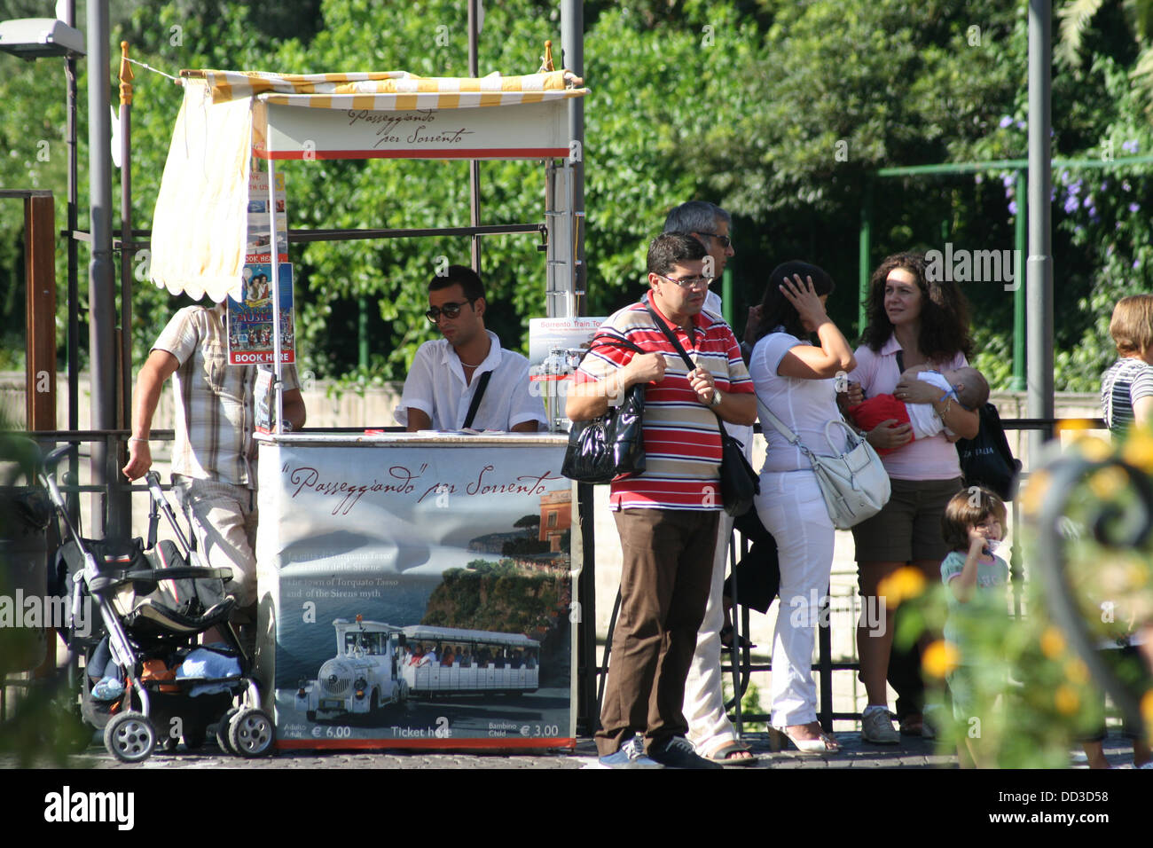 Sorrento To Amalfi Bus Hi res Stock Photography And Images Alamy sorrento-to-amalfi-bus-hi-res-stock-photography-and-images-alamy