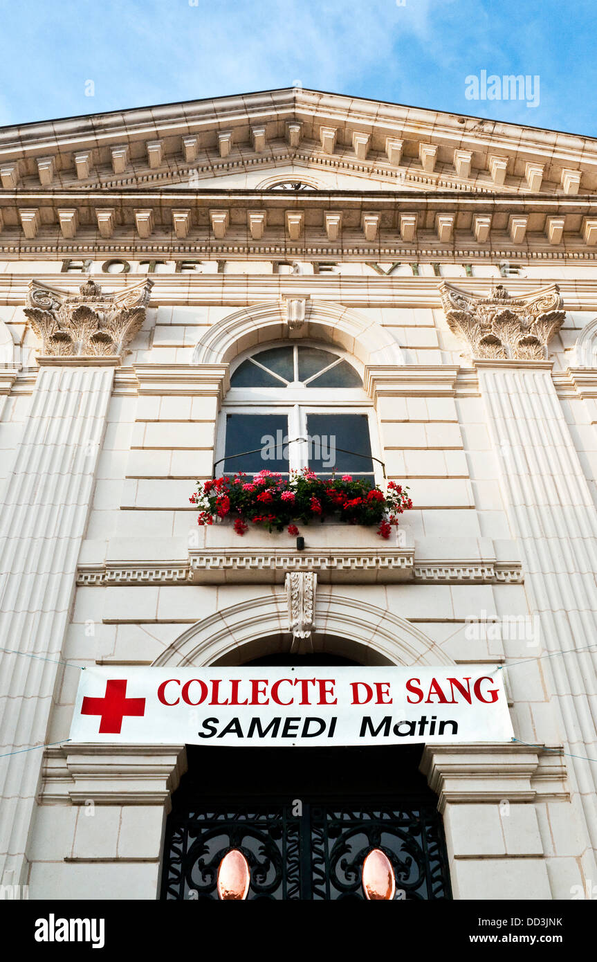 French Blood Donor banner Preuilly-sur-Claise Mairie (town hall) - Indre-et-Loire, France. Stock Photo