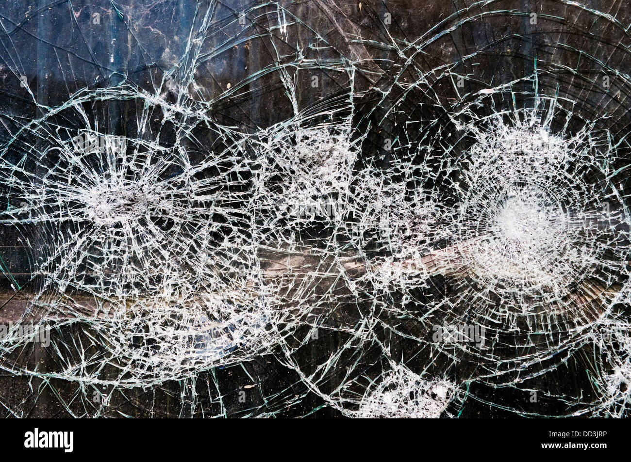 Smashed Window Window Display Shop Smashed Window Stock Photos & Shop Smashed Window Stock Images - Alamy