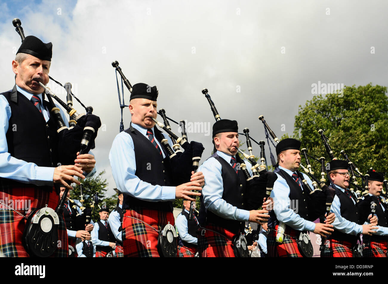 Field Marshal Montgomery Pipe band from Northern Ireland marching to