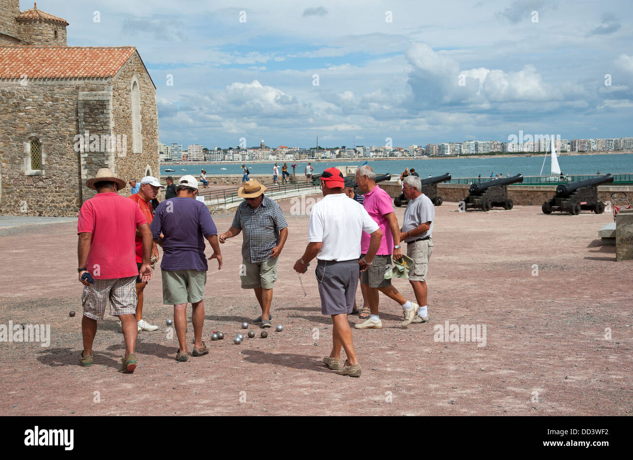 Boules pitch hires stock photography and images Alamy
