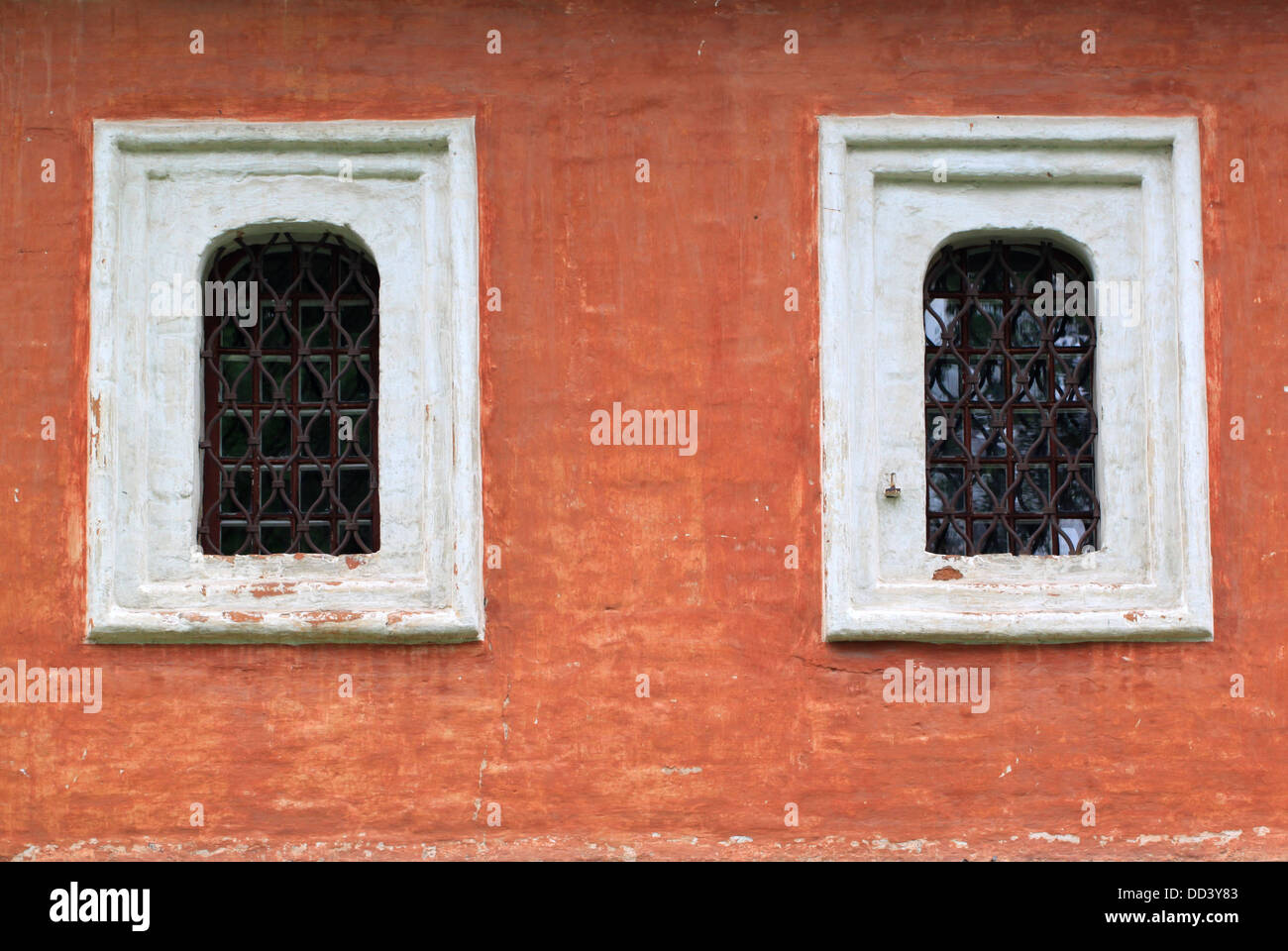 Two red bars hi-res stock photography and images - Alamy