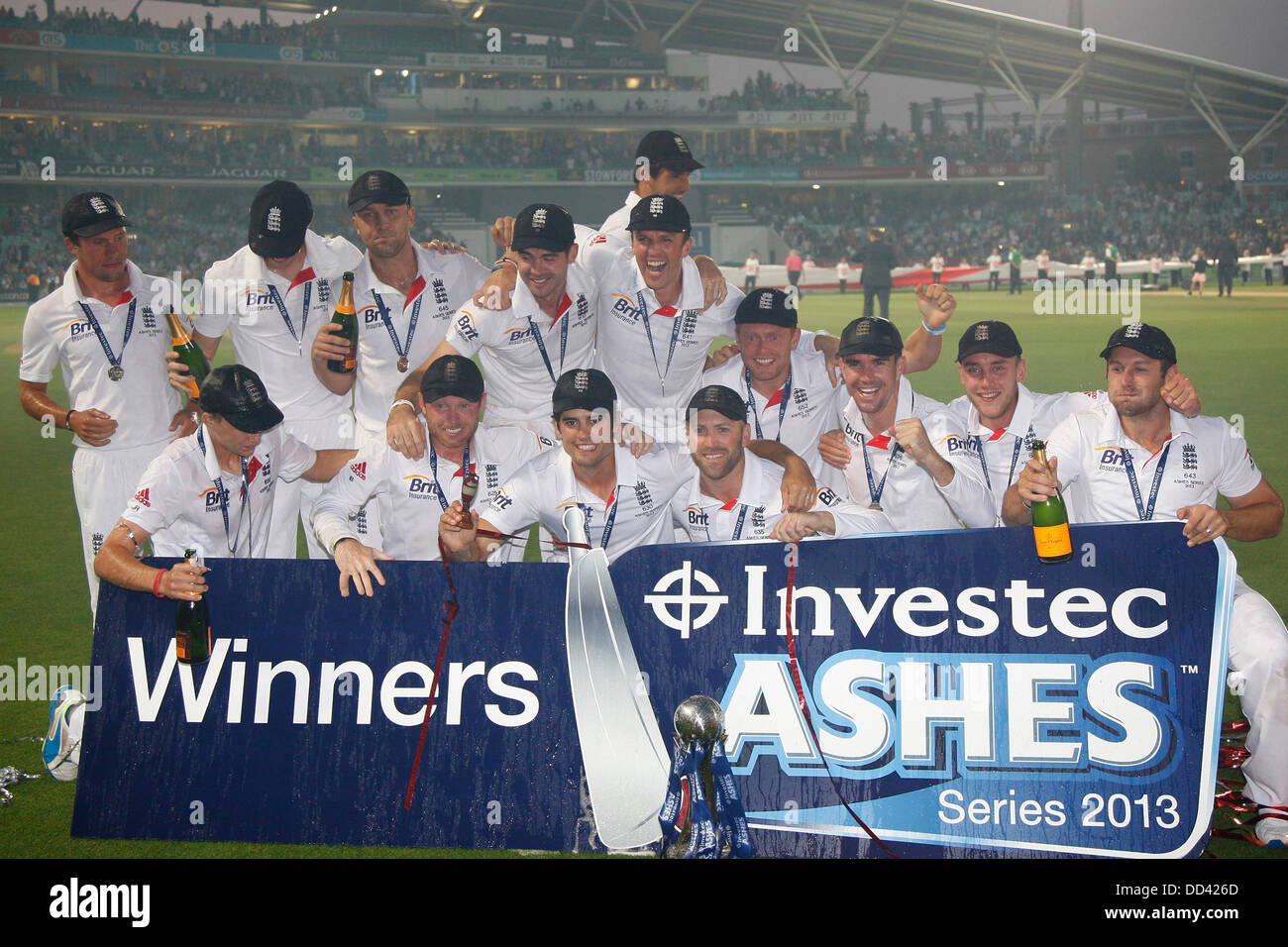 Cricket award ceremony hires stock photography and images Alamy