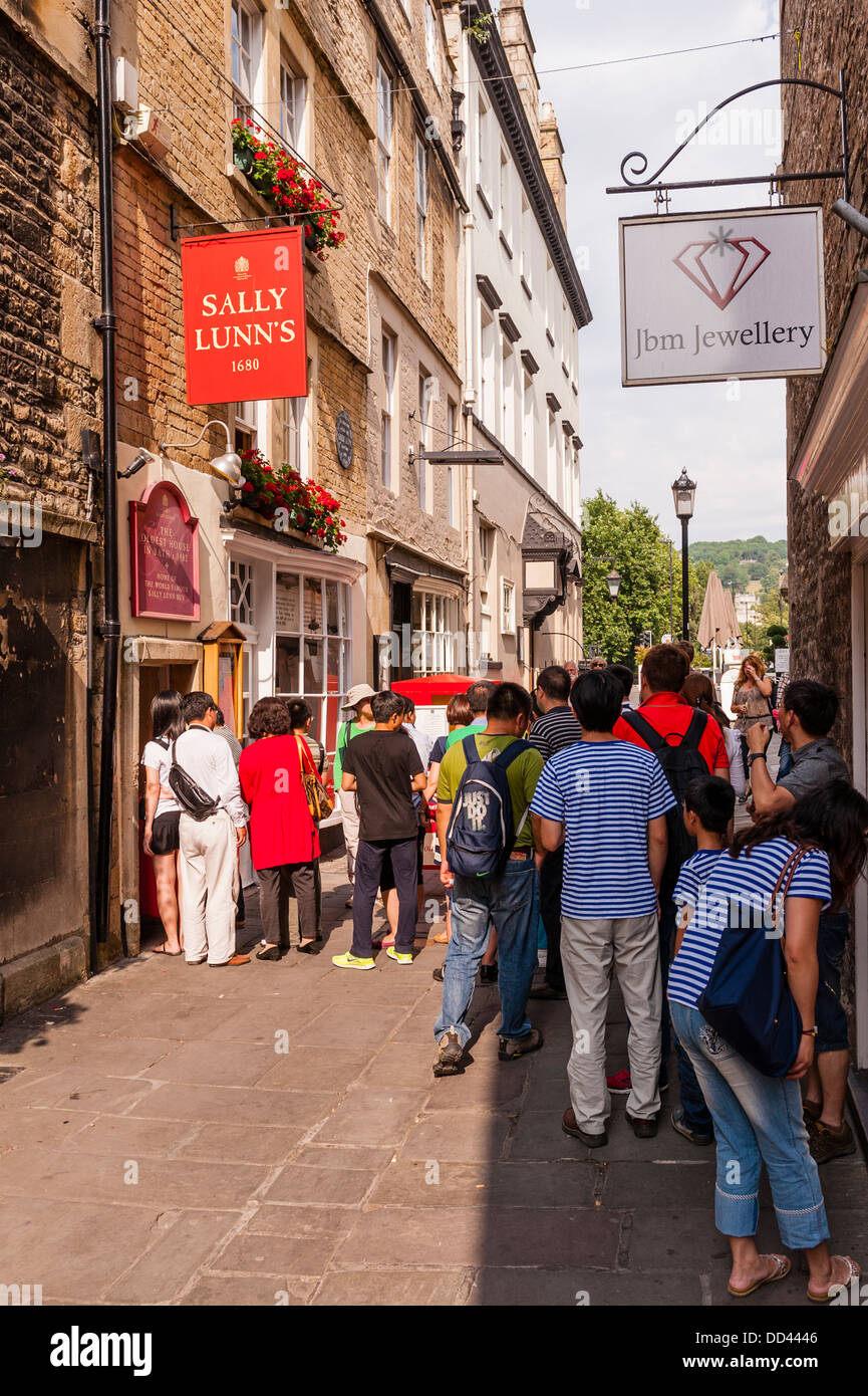The famous Sally Lunn's tea rooms (oldest house in Bath 1482) where