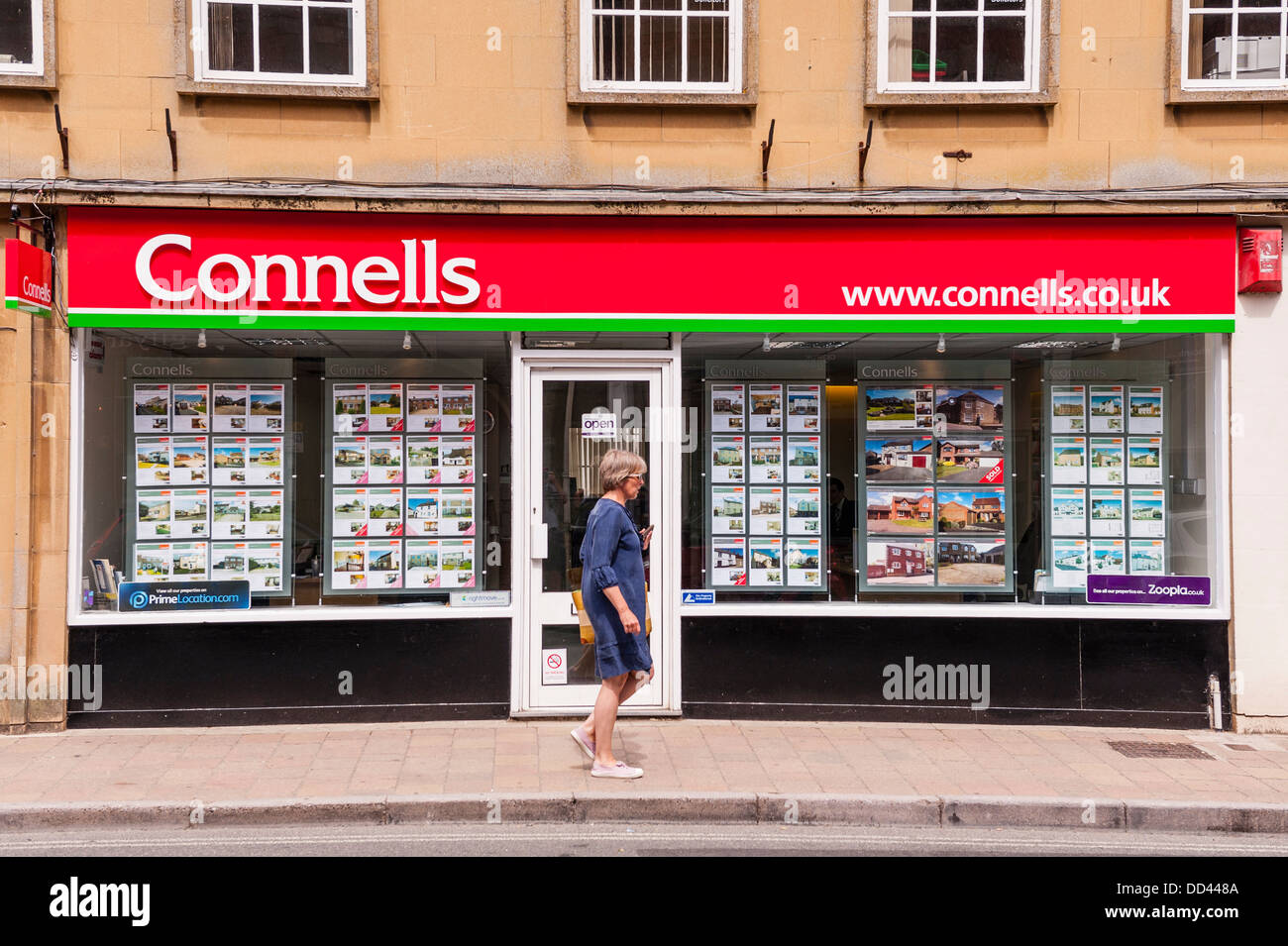Uk estate agents hires stock photography and images Alamy