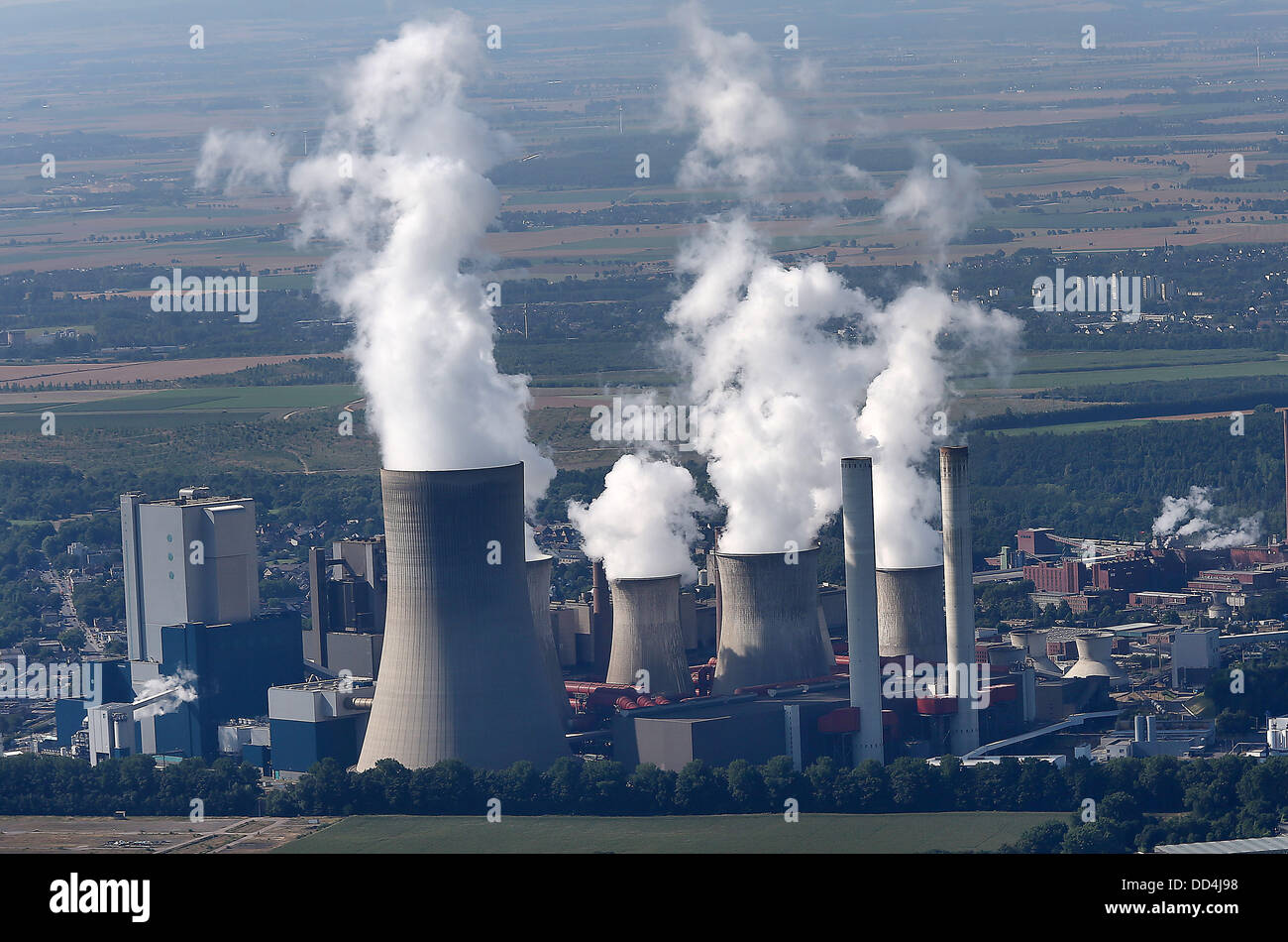Brown coal power station niederaussem hi-res stock photography and ...