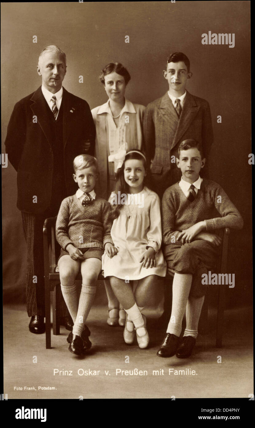 Ak Prinz Oskar von Preußen mit Familie, Söhne und Tochter; Stock Photo