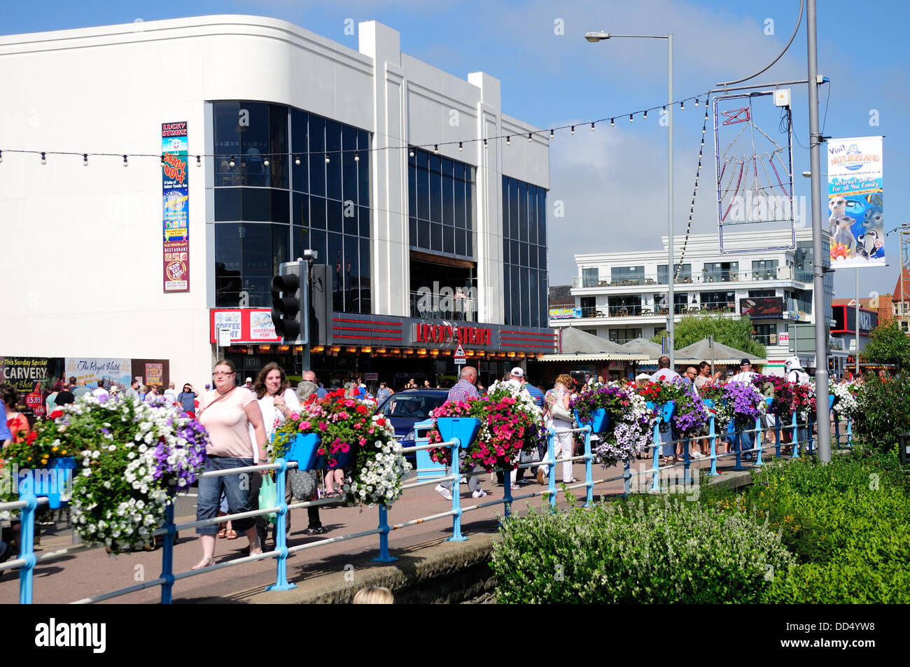 Skegness, Lincolnshire, UK. 26th Aug, 2013. Huge crowds of holiday