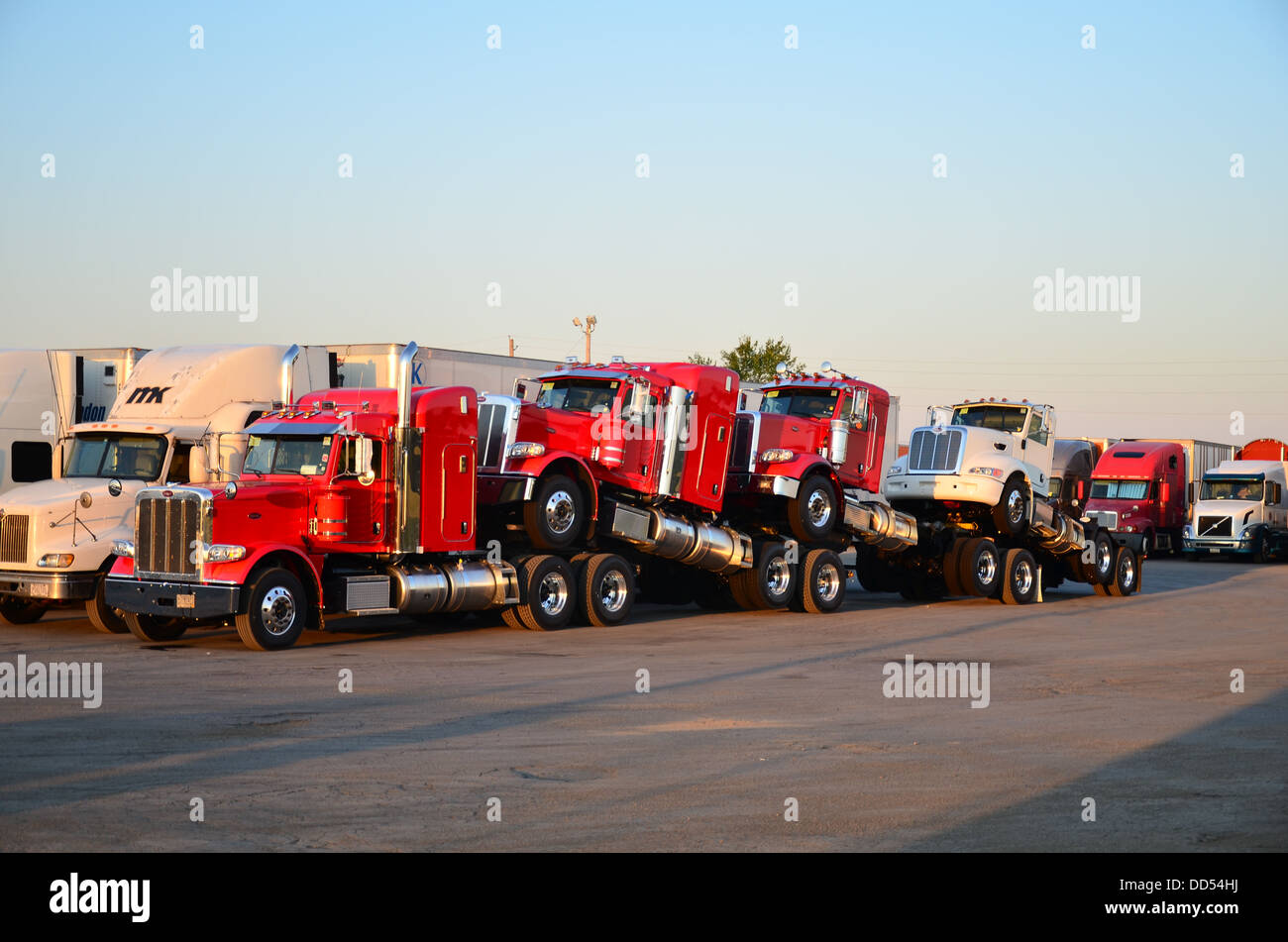 Big Rig Truck Stop Stock Photos Big Rig Truck Stop Stock Images