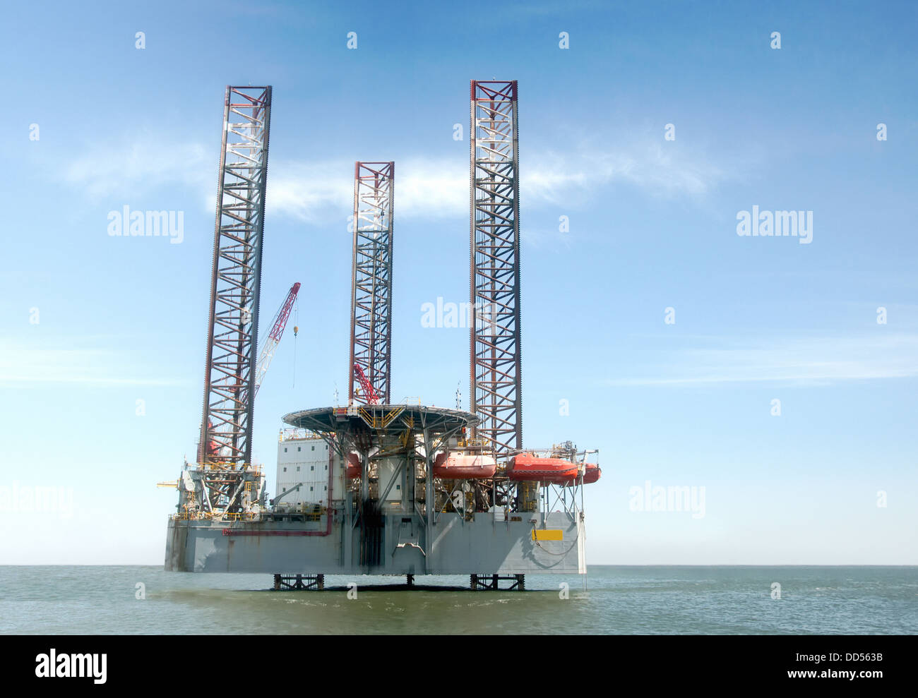 Offshore oil rig drilling platform Stock Photo