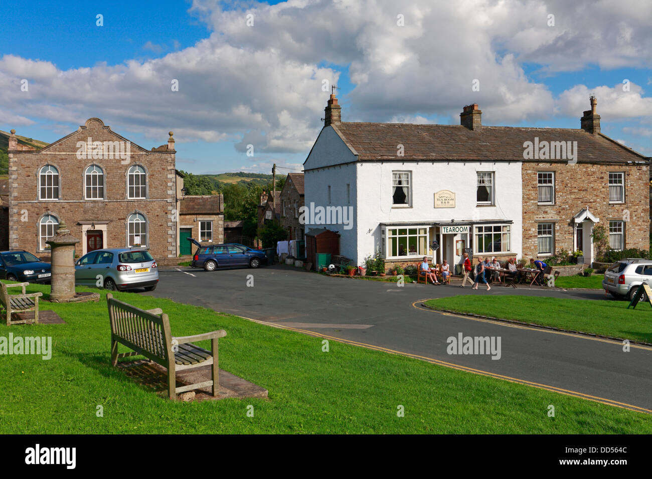Reeth The Green in Reeth, Swaledale, North Yorkshire, Yorkshire Dales ...