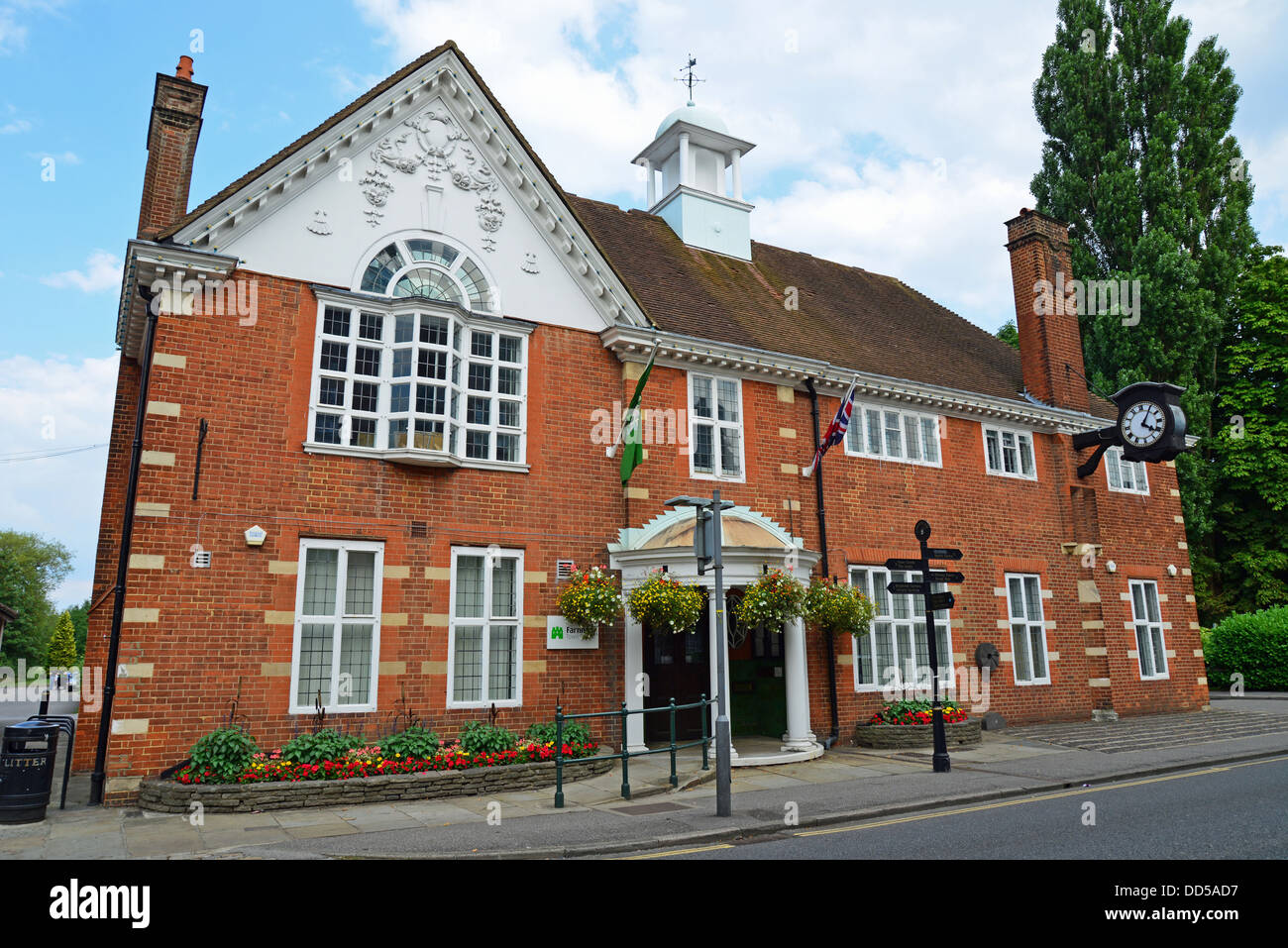 Farnham town hall hires stock photography and images Alamy