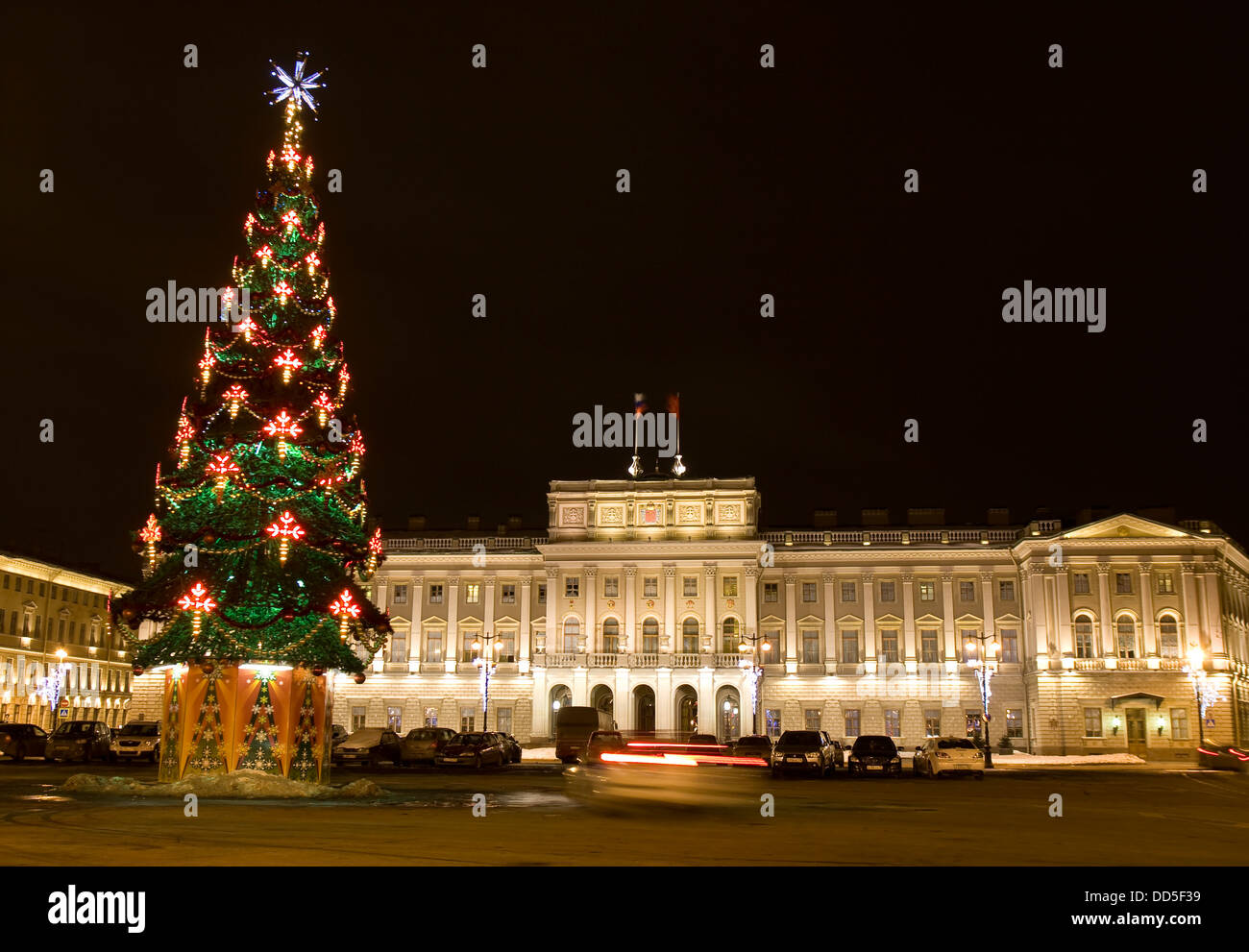 Christmas tree and Mariinskiy palace in St. Petersburg Stock Photo Alamy