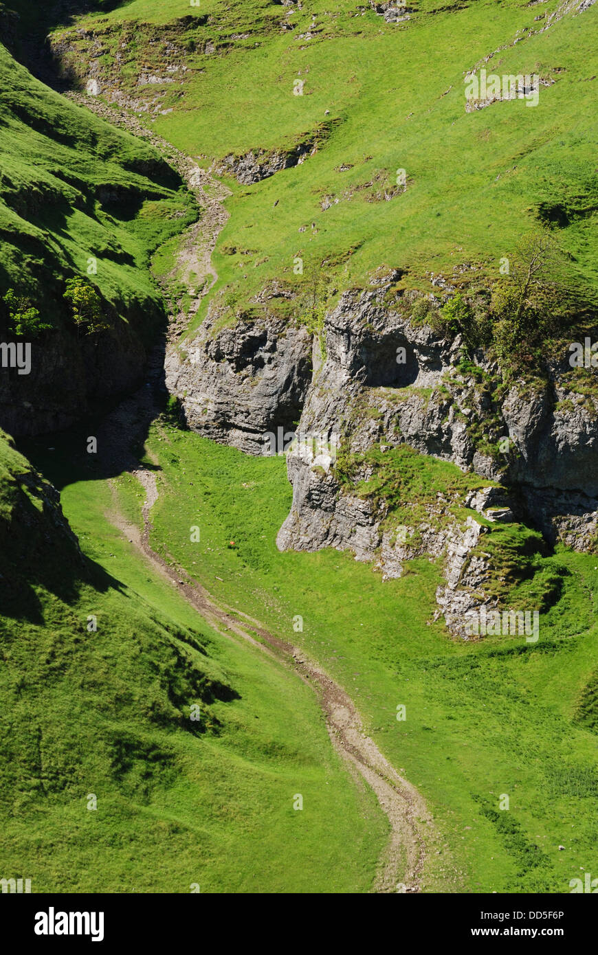Castleton Uk Geologic Rocks Limestone rocks in the cave dale gorge Castleton Derbyshire England uk ...