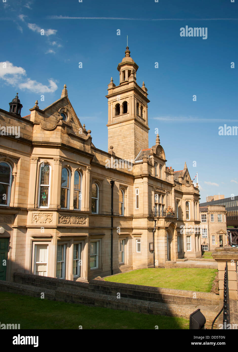 Halifax magistrates courthouse. Victorian sandstone built Stock Photo