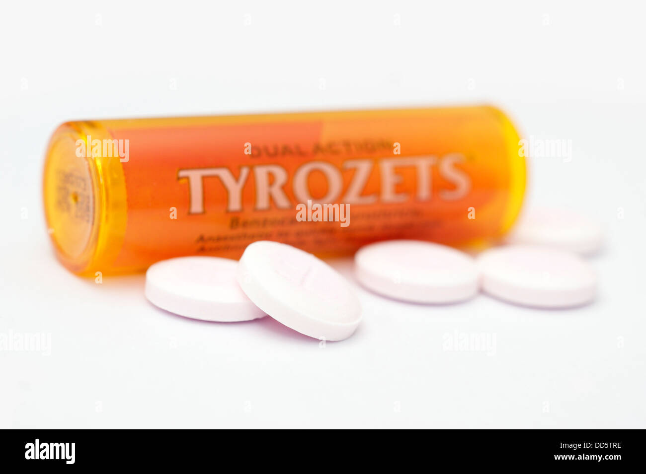 Tyrozets (tyrothricin benzocaine) antibiotic anaesthetic tablets medicine for  infections & irritations in the mouth & throat Stock Photo
