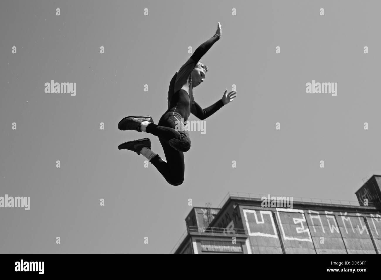 Jumping off of a bridge hires stock photography and images Alamy