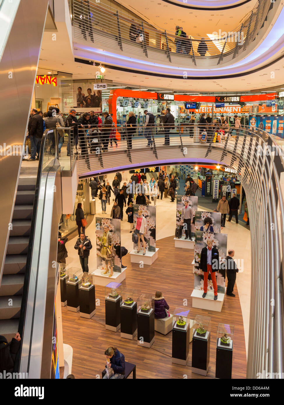 Mall stuttgart germany hi-res stock photography and images - Alamy