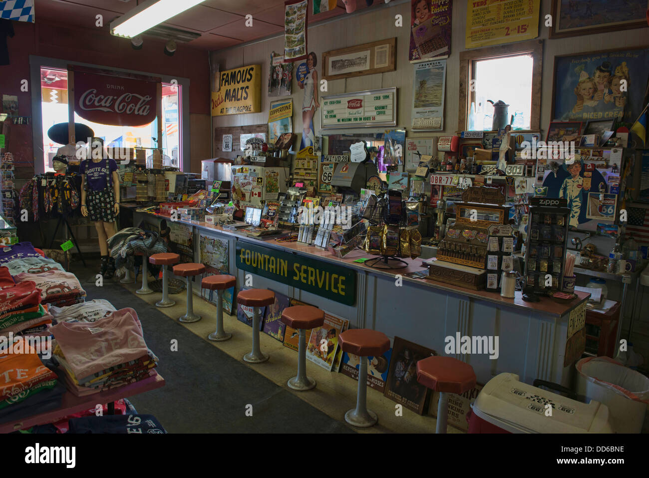 Old fashioned soda fountain hires stock photography and images Alamy