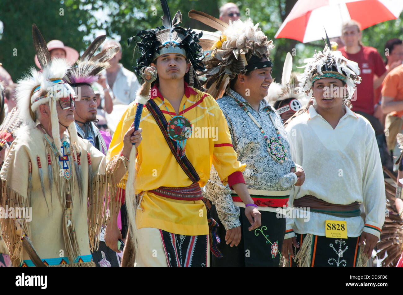 Kahnawake Mohawk Pow-Wow Quebec Canada Stock Photo - Alamy
