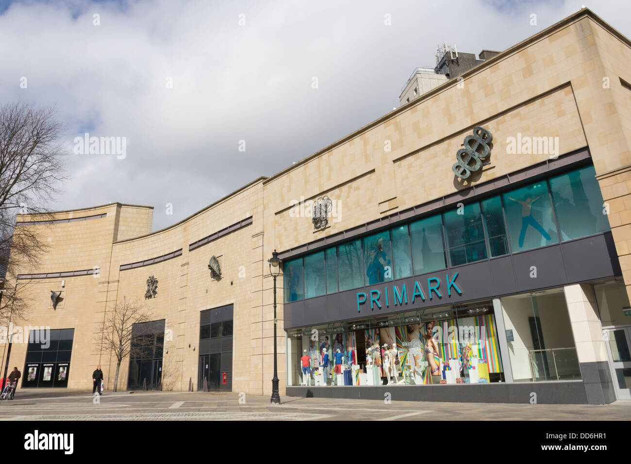 Primark clothing and fashion store on High Street, Dundee Stock Photo Alamy