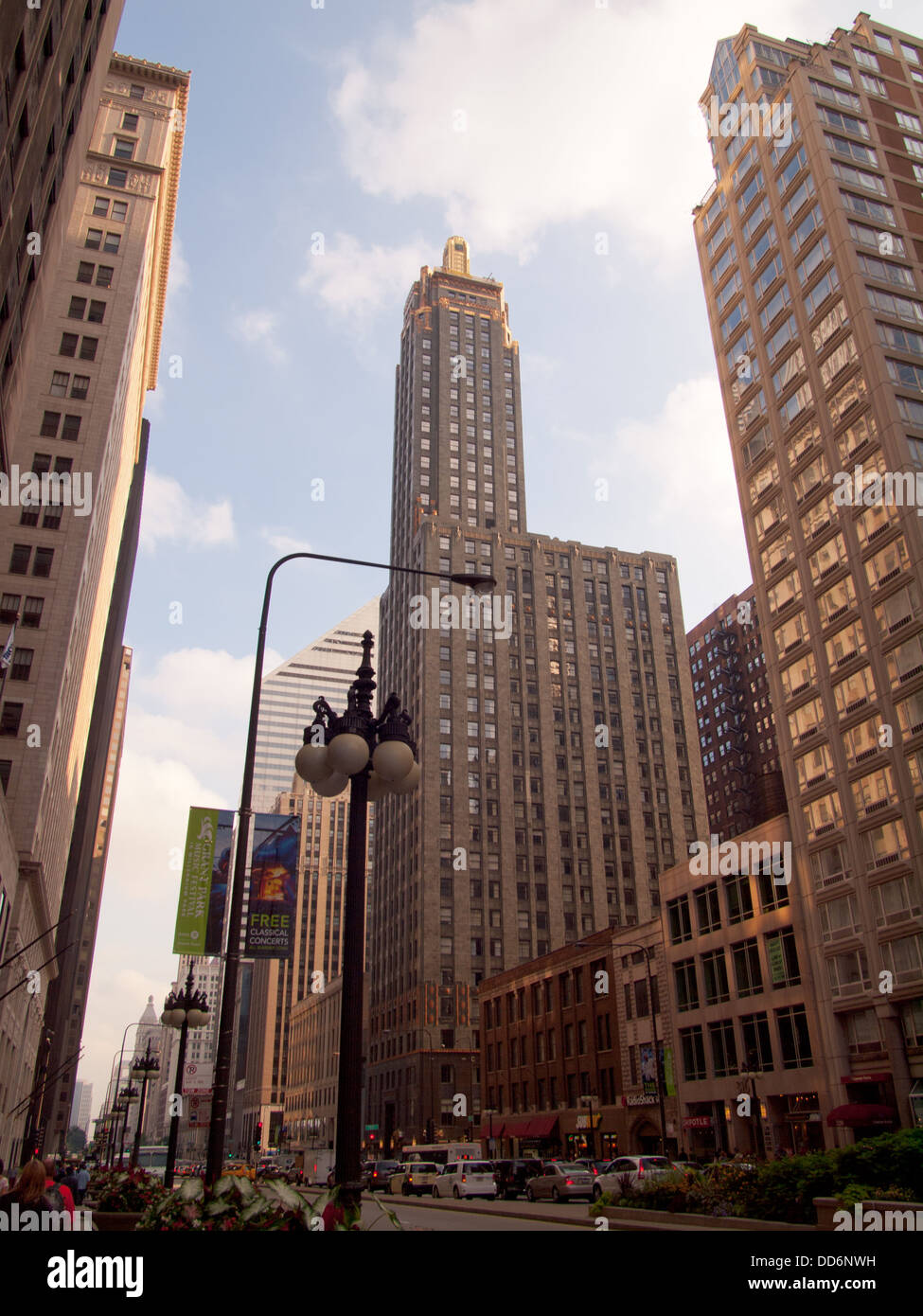 Looking south on North Michigan Avenue. The Carbide and Carbon Building ...