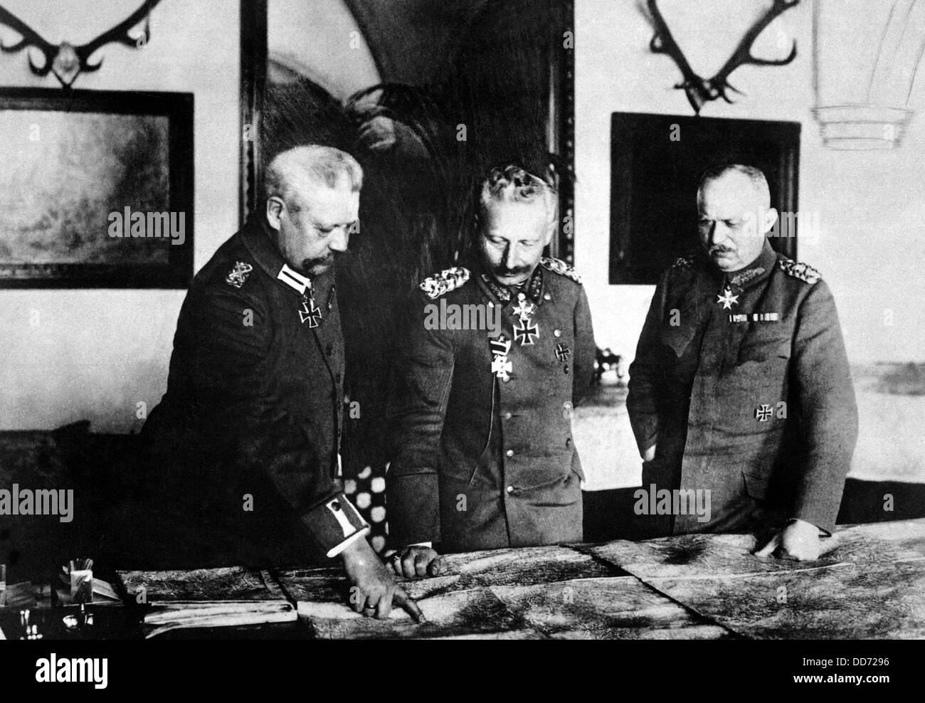 German General Headquarters. General von Hindenburg, Kaiser Wilhelm II, and General Ludendorff. World War I. January 1917. Stock Photo
