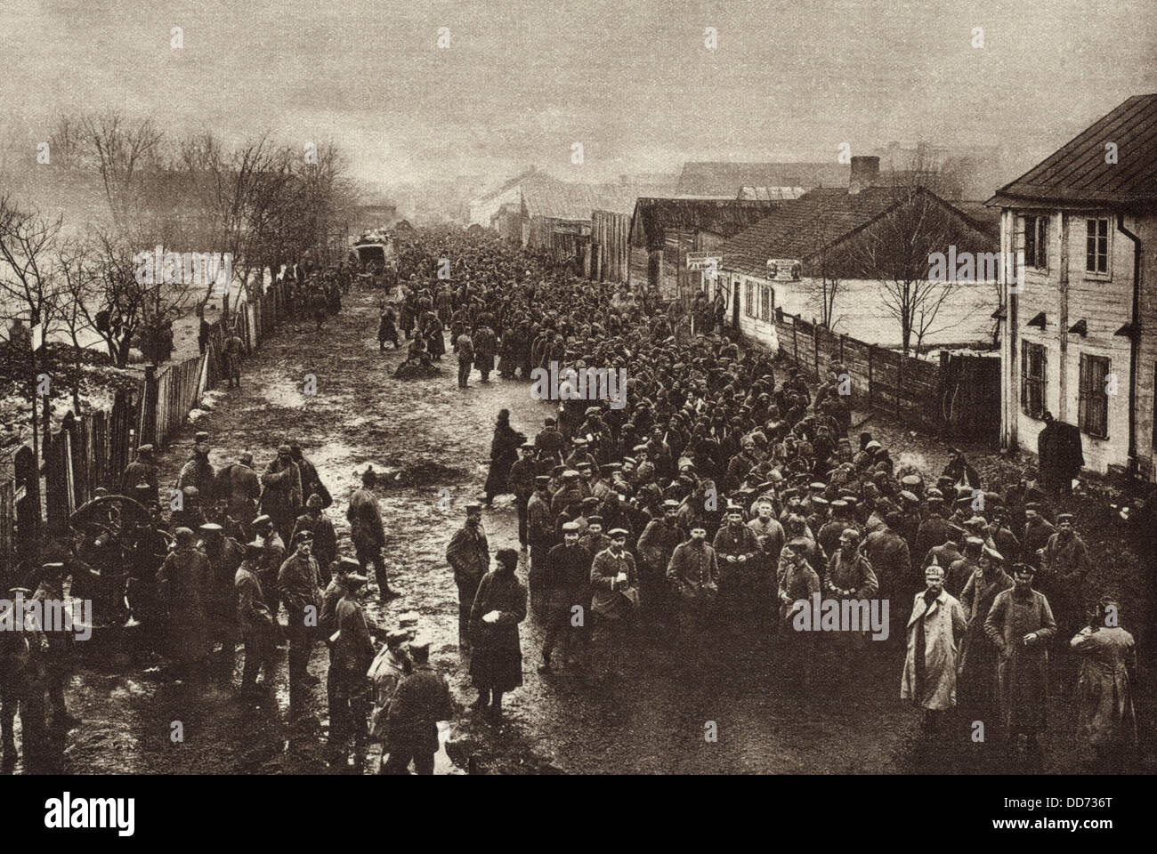 World War 1. Russian soldiers captured by the Germans at Tannenberg passing through a border town on the way to detention camps Stock Photo