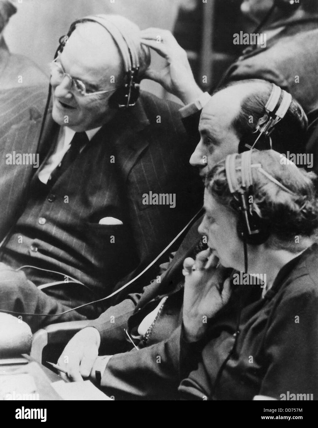 Eleanor Roosevelt as a delegate to the newly founded United Nations in 1946. With her are Adlai Stevenson and John Foster Stock Photo