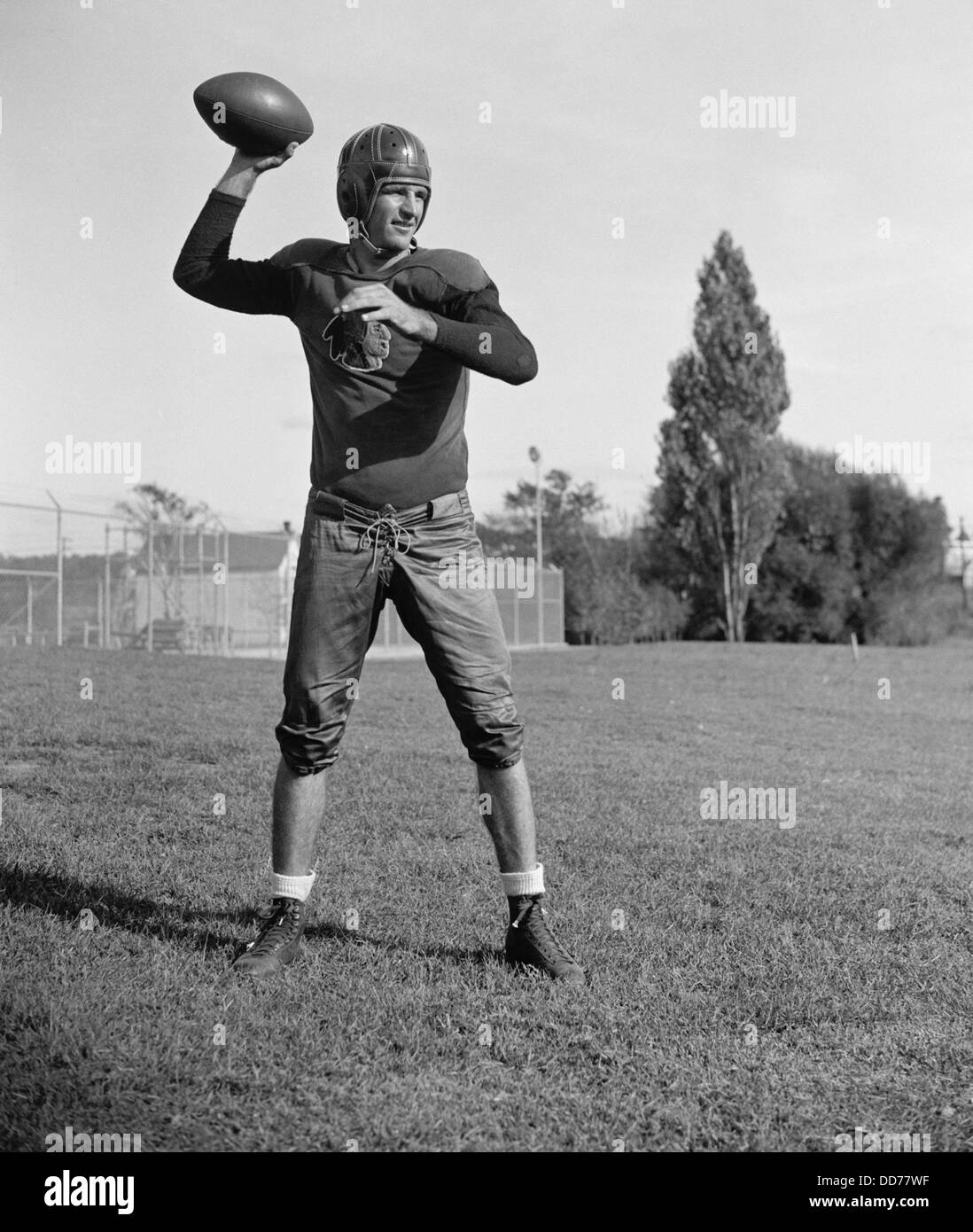 Sammy Baugh in his first season with the Washington Redskins, 1937. The 24 year old, 190 lb., 6 foot rookie would play with the Stock Photo