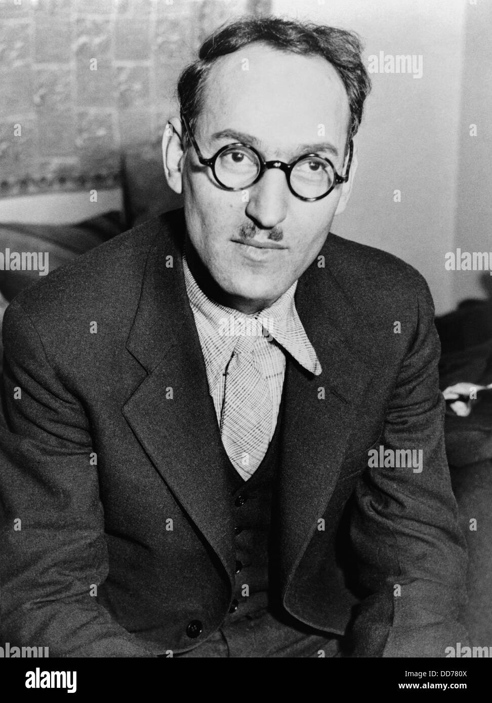 Edward Dahlberg, American expatriate poet and author after a 1933 visit to Germany. In reaction to the political persecutions Stock Photo